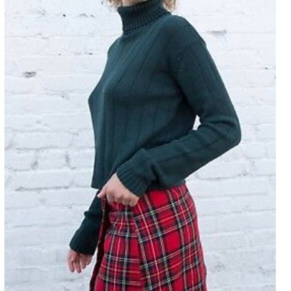 Brandy Melville Knit Turtleneck Deep Green - Picture 4 of 6